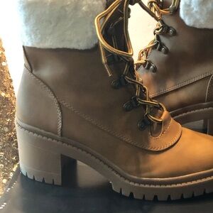 SM New York Brown Lace-Up Boots with Cream Trim